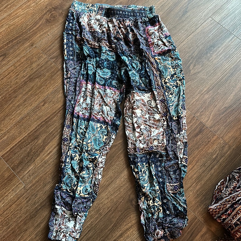 Women’s patterned pants
